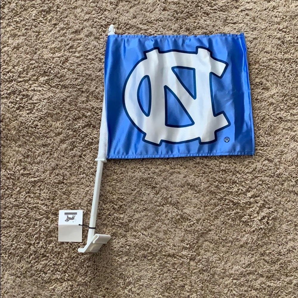 North Carolina Tar Heels flag for auto